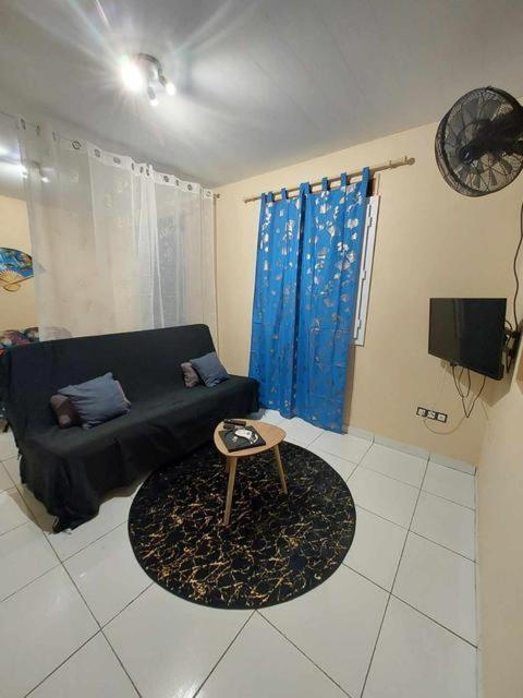 Apartmán Chez Lyly Cayenne Exteriér fotografie